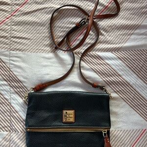 Dooney & Burke crossbody in black leather with gold hardware